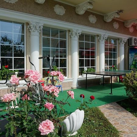 White House Apartments أوديسا المظهر الخارجي الصورة
