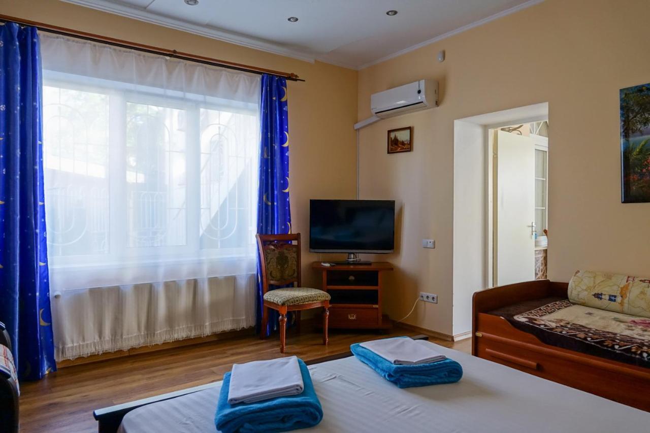 White House Apartments أوديسا المظهر الخارجي الصورة